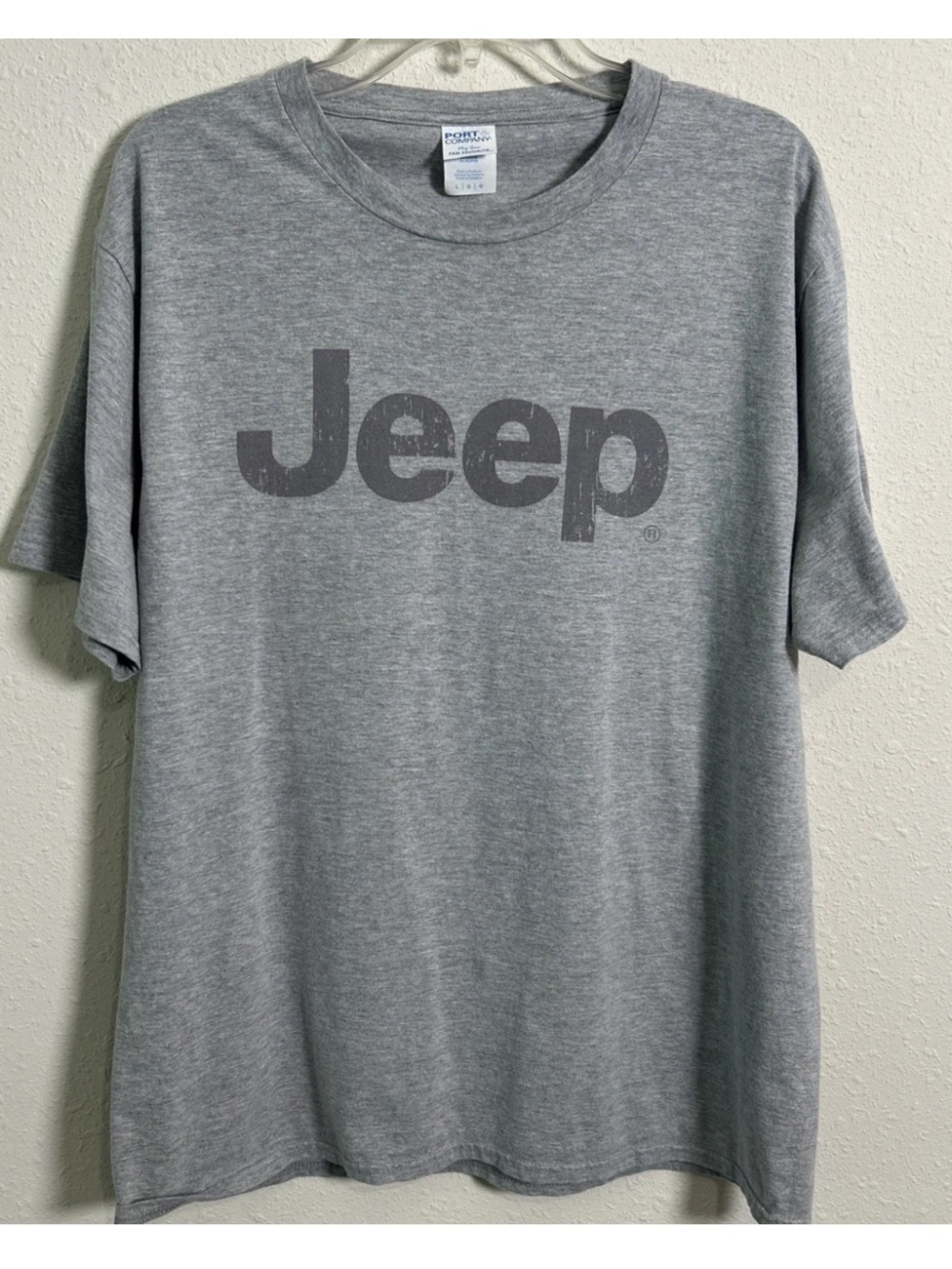 Jeep Classic Distressed Logo Gray T-Shirt Men’s Large 4x4 Off Road USA Mud